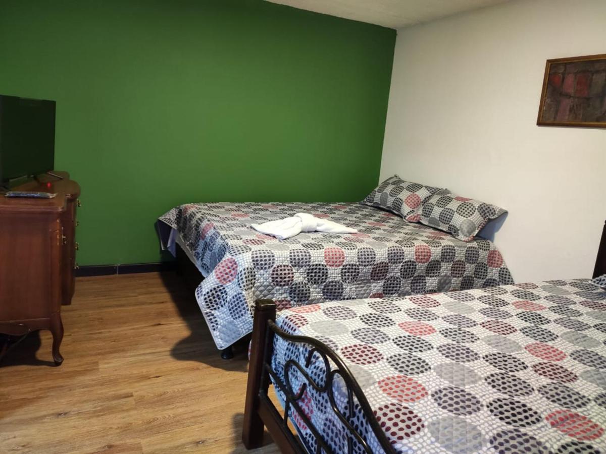 Acogedor Hostal Usaquen La Parada Del Tren Bogotá Dış mekan fotoğraf